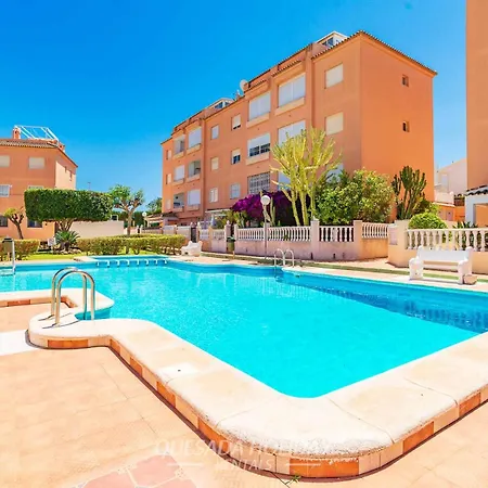 Mediterranean In La Mata, Σπίτι διακοπών *